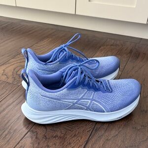 Women's Aasics Running Shoes size 9.5